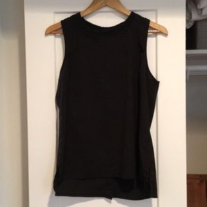 Super versatile black shell top